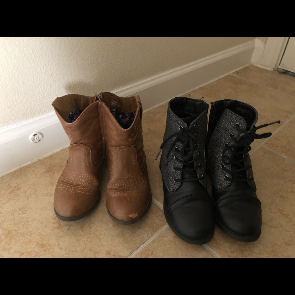 2 boots